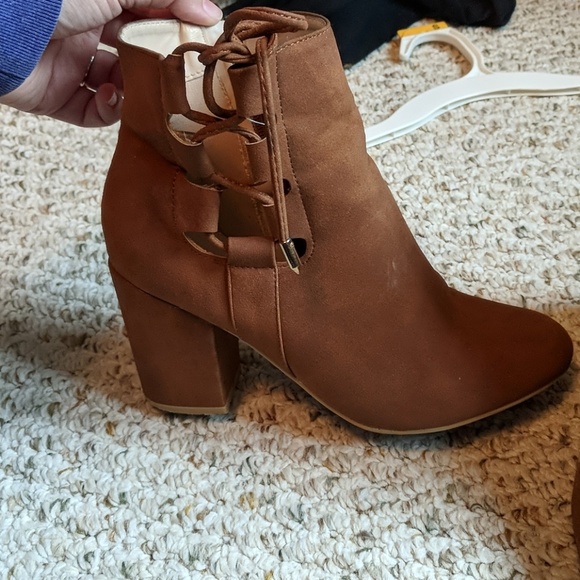Brown booties - Picture 2 of 4